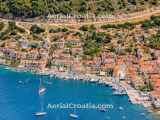 Vis town, The island of Vis